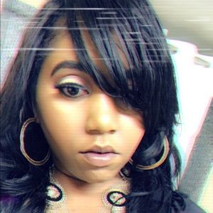 Meet your Posher, Candiss